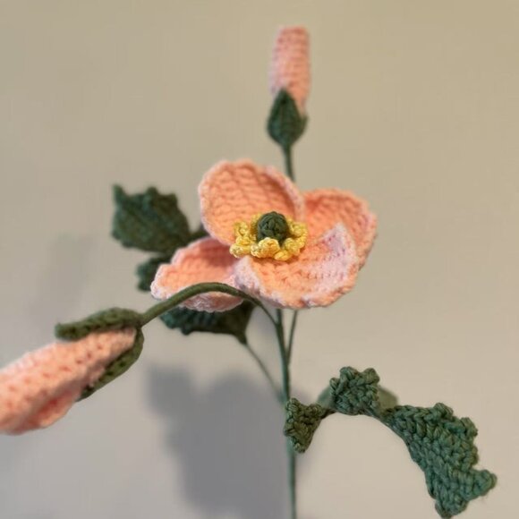 Hand-Crocheted Poppy Flower Bouquet - Symbol of Remembrance and Beauty 15" - Picture 5 of 6